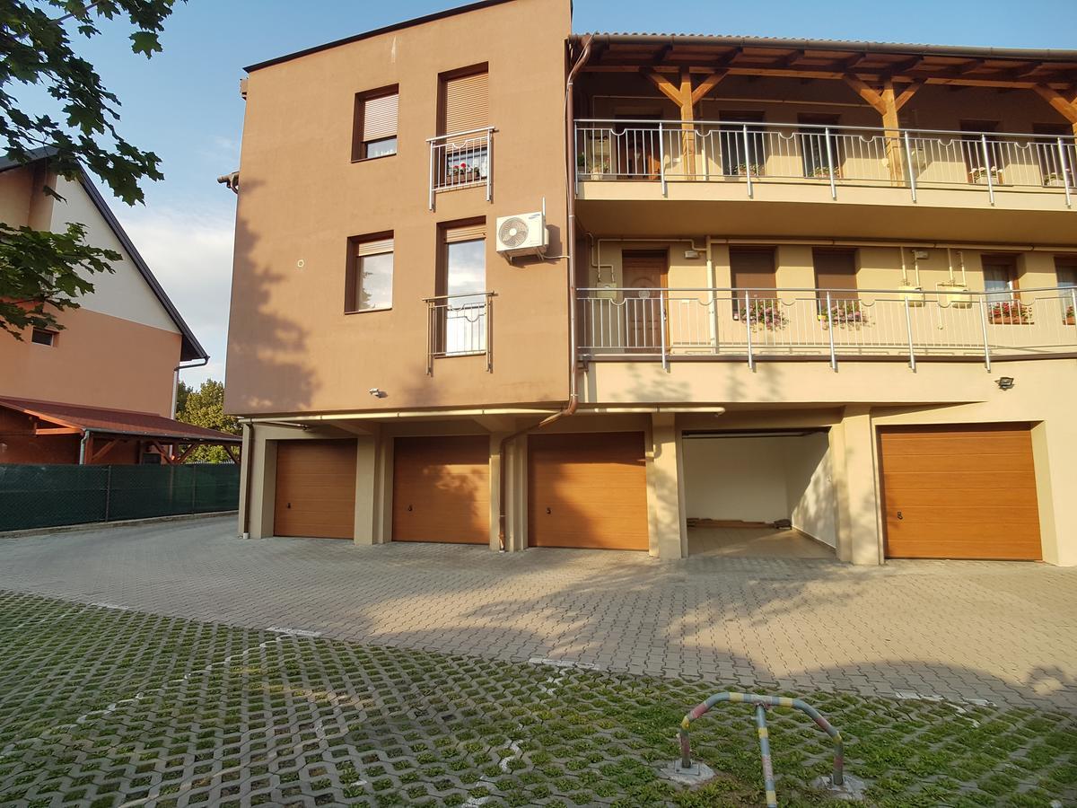 Dorci Apartman Keszthely Exterior photo